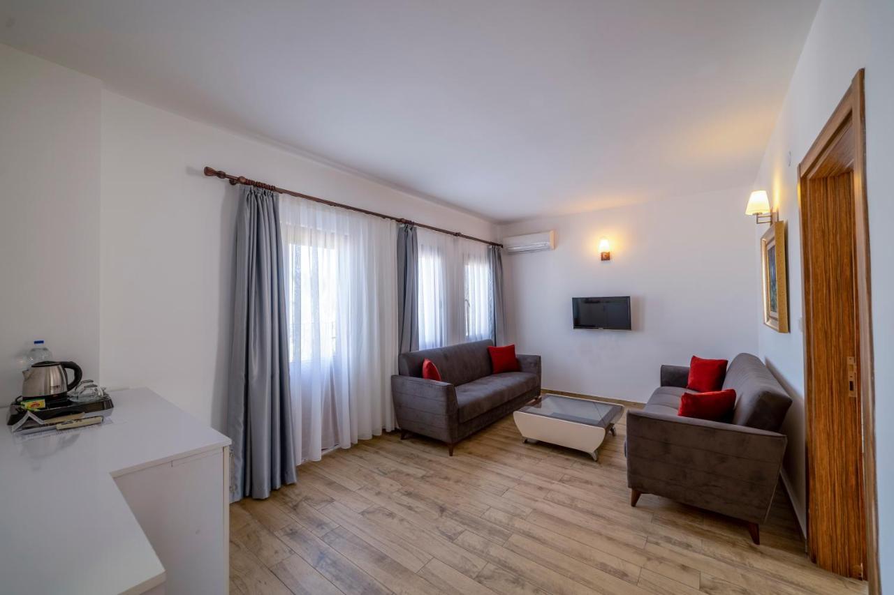 Queen Boutique Hotel 比特兹 外观 照片