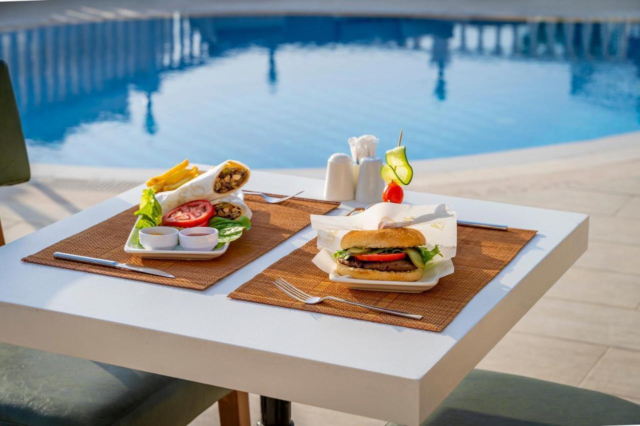 Queen Boutique Hotel 比特兹 外观 照片